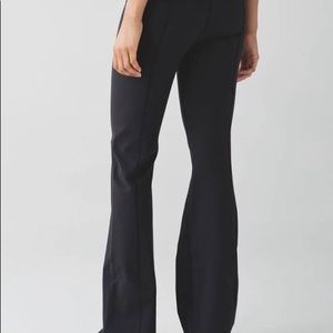 Lululemon Athletica Grove Pant III